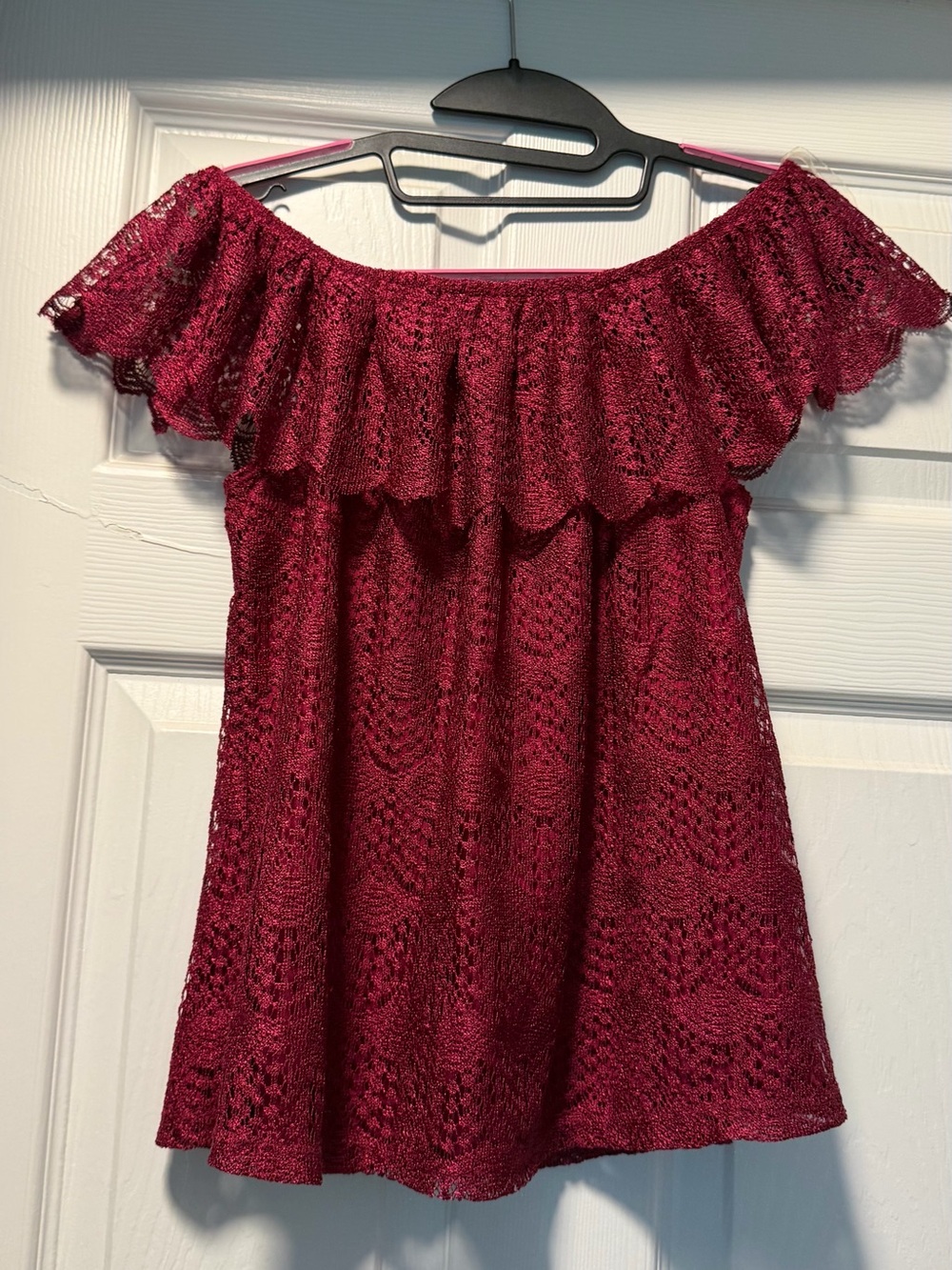 Off-Shoulder Burgundy Lace Top Simply Styled brand Petite Large LP